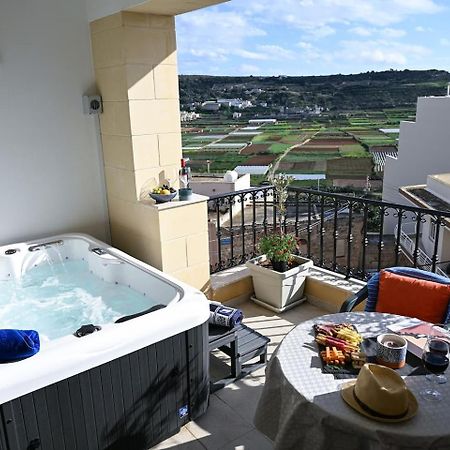 Fl 3 Ta'Lonza Luxury With Hot Tub By Homely Mellieħa Kültér fotó