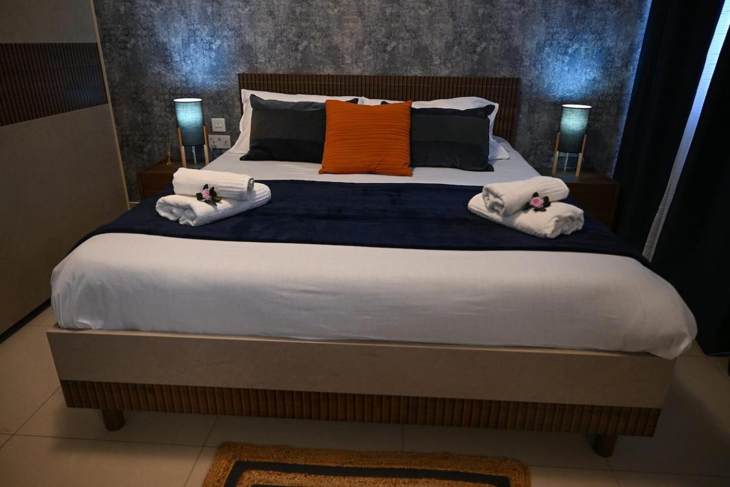 Fl 3 Ta'Lonza Luxury With Hot Tub By Homely Mellieħa Kültér fotó
