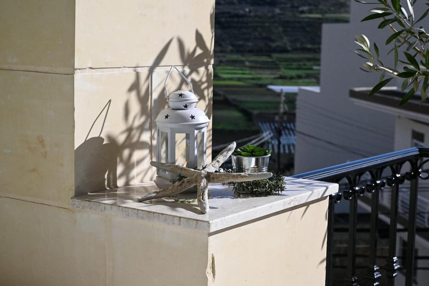 Fl 3 Ta'Lonza Luxury With Hot Tub By Homely Mellieħa Kültér fotó