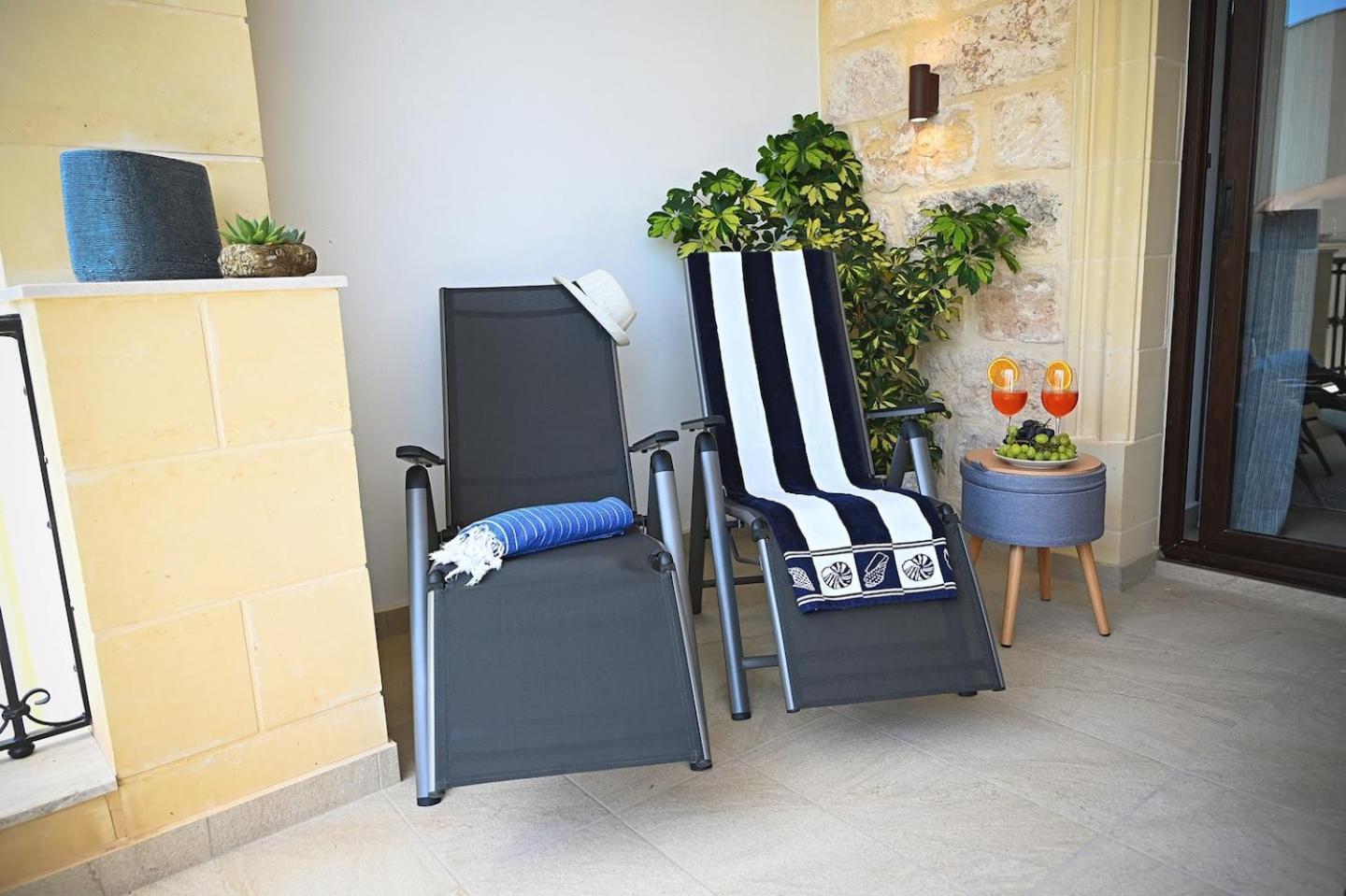 Fl 3 Ta'Lonza Luxury With Hot Tub By Homely Mellieħa Kültér fotó