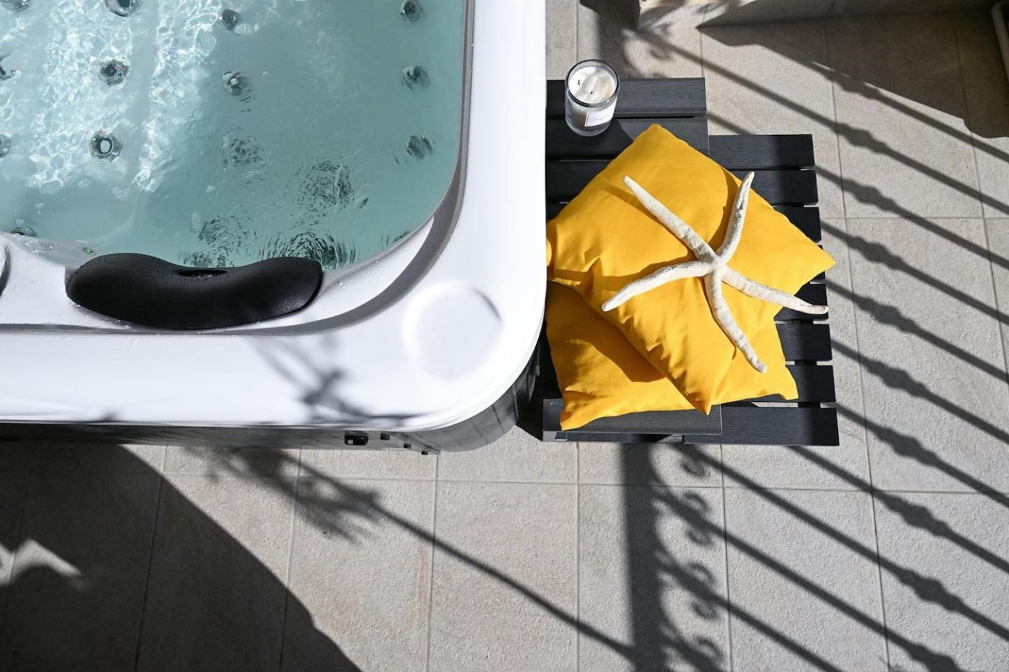 Fl 3 Ta'Lonza Luxury With Hot Tub By Homely Mellieħa Kültér fotó