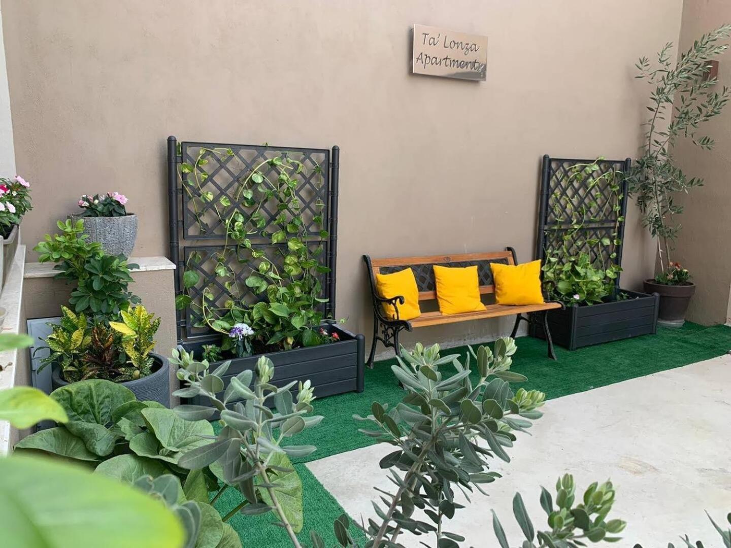 Fl 3 Ta'Lonza Luxury With Hot Tub By Homely Mellieħa Kültér fotó