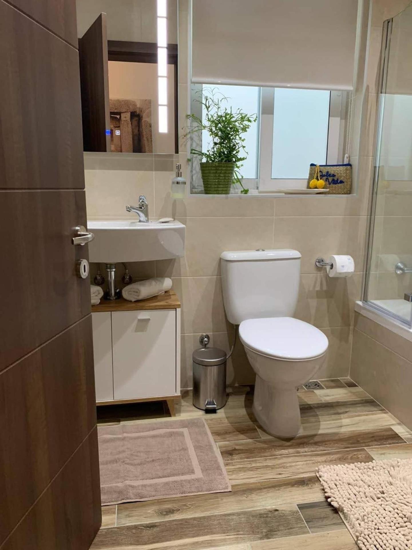 Fl 3 Ta'Lonza Luxury With Hot Tub By Homely Mellieħa Kültér fotó