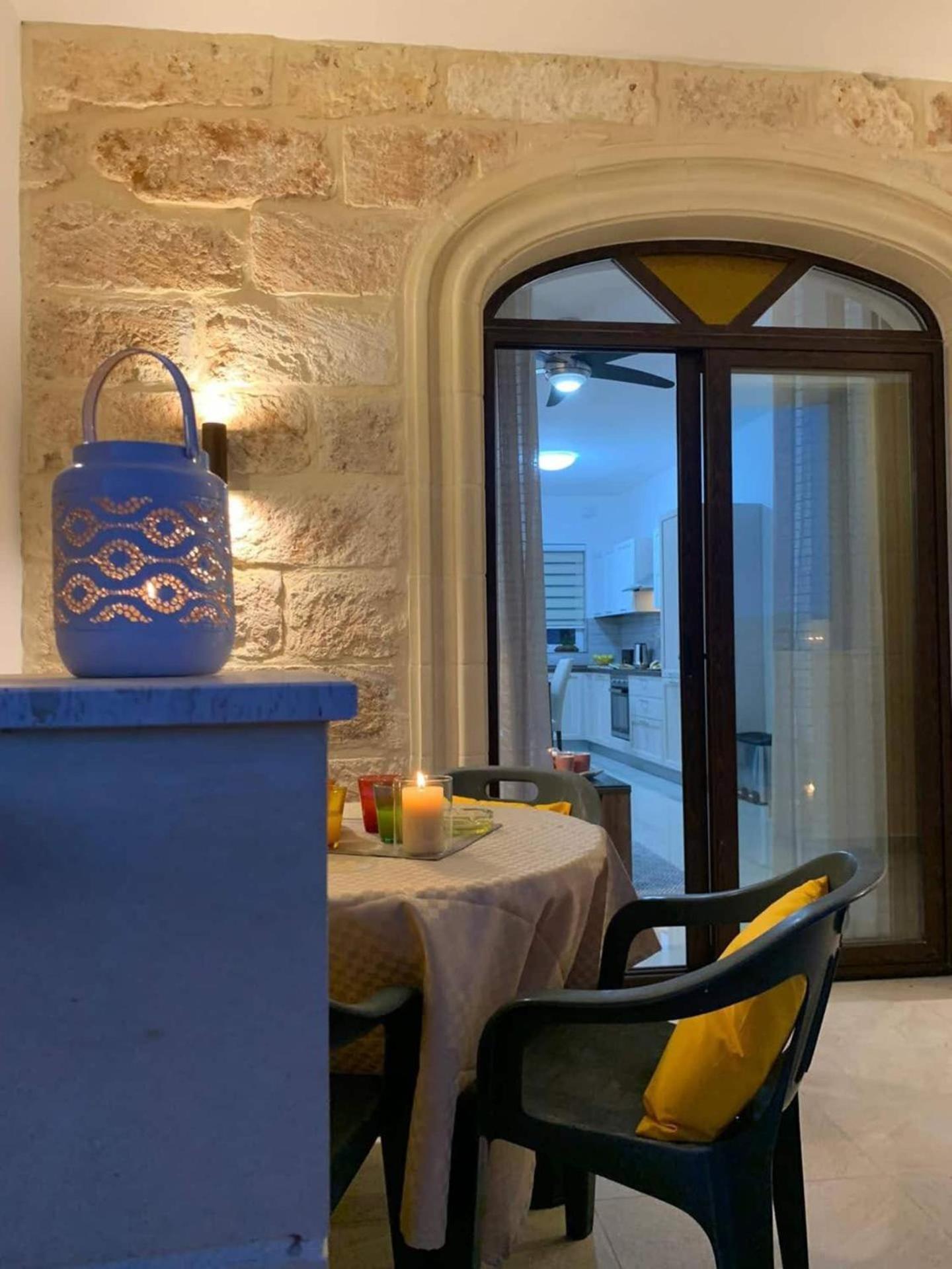 Fl 3 Ta'Lonza Luxury With Hot Tub By Homely Mellieħa Kültér fotó